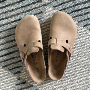 Smooth leather Birkenstock clogs